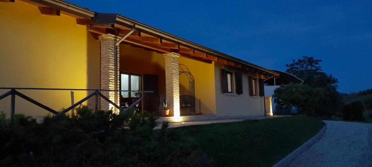 Agriturismo Tenuta Santa Maria Notaresco Exterior foto